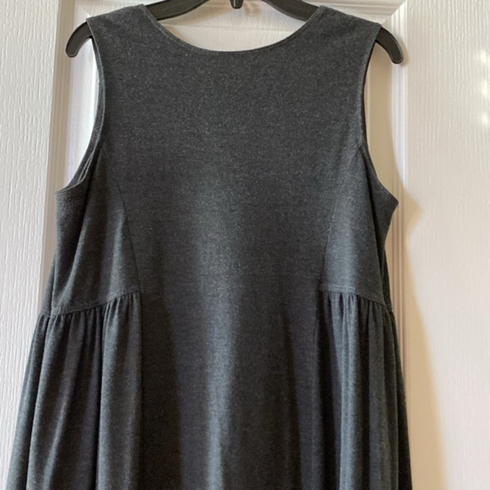 NWOT Vera Wang gray sleeveless dress size S - Picture 5 of 5
